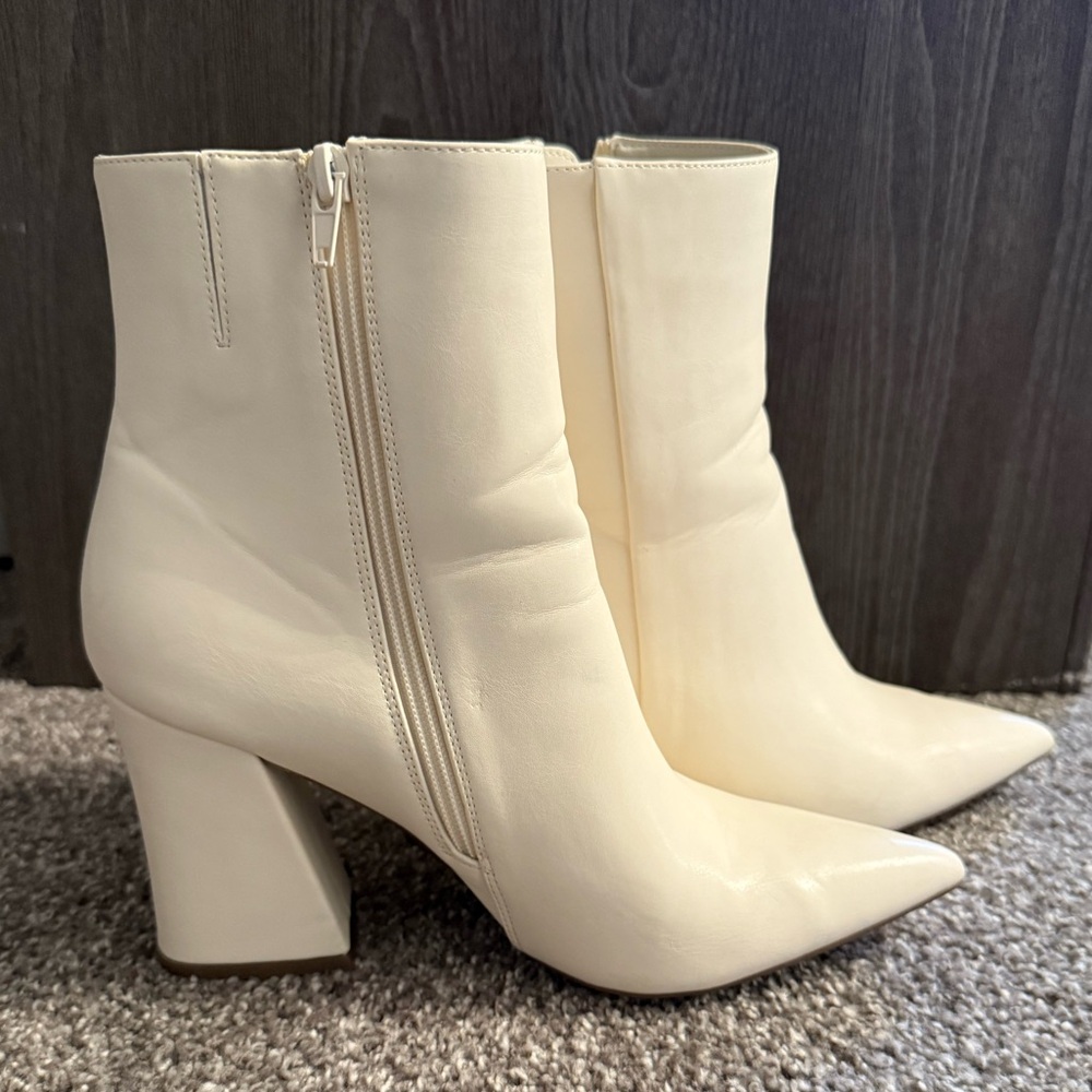 Madden Girl Boots Rakish Bone Heeled Booties 9.5 - Picture 2 of 7